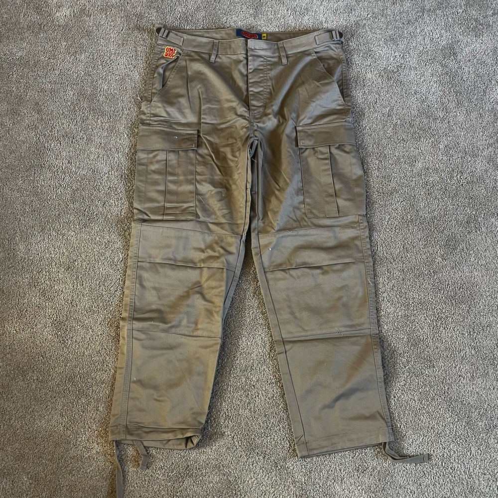 Tan cargo pans🤎